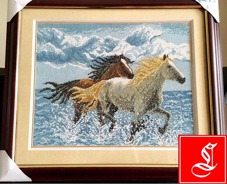 tranh-theu-tay-truyen-thong-song-ma