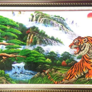 diamond-painting-tiger-dominates-mountain
