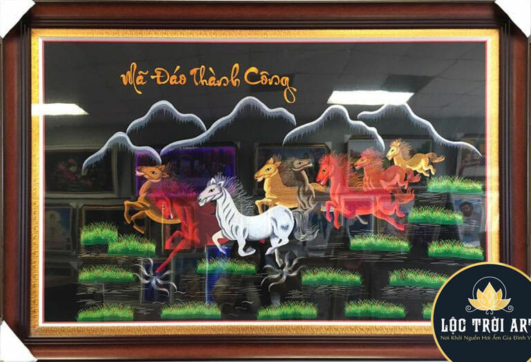 hand-embroidery-painting-horses-come-back-success-2020