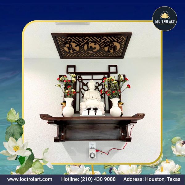 giao-va-lap-dat-ban-tho-treo-tuong-den-khach-loctroiart_com