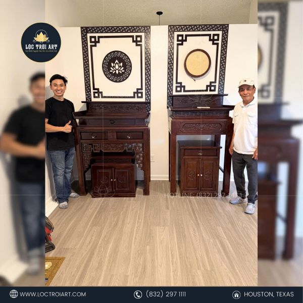 giao-ban-tho-phat-va-gia-tien-den-khach-loctroiart_com